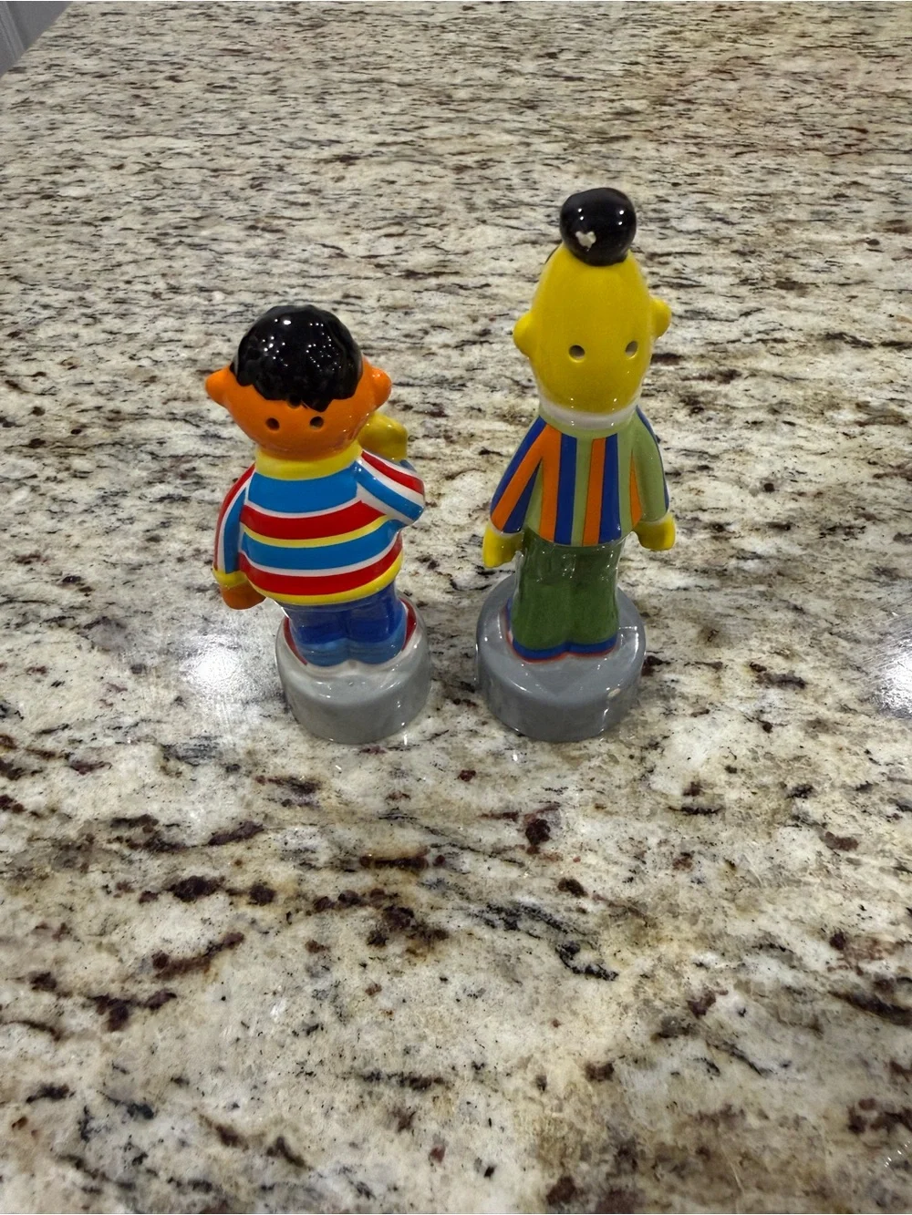 Colorful Sesame Street Ernie & Bert salt and pepper shakers